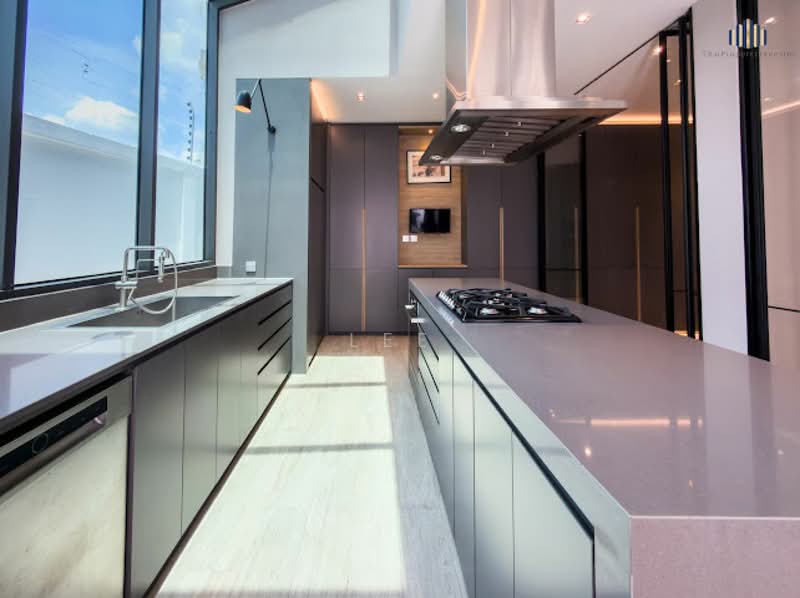 กรุงเทพมหานคร, Bangkok, Bang Kapi, Huai Khwang, Bangkok, 3 Bedrooms, 315 sqm, Single Detached House For Sale, by Lee, 500399220 - DDproperty.com