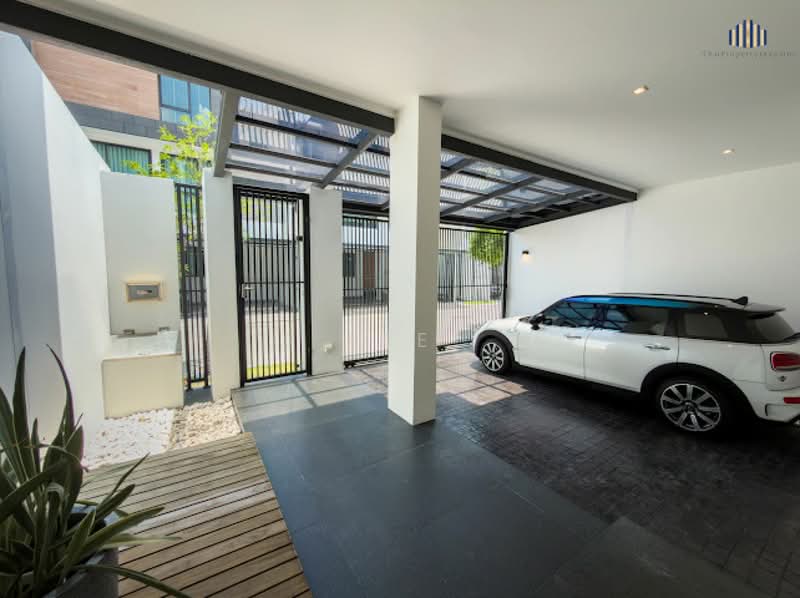 กรุงเทพมหานคร, Bangkok, Bang Kapi, Huai Khwang, Bangkok, 3 Bedrooms, 315 sqm, Single Detached House For Sale, by Lee, 500399220 - DDproperty.com