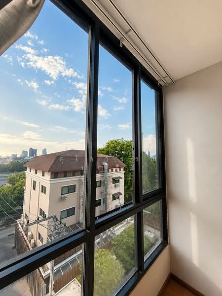Notting Hill The Exclusive Charoen Krung, Bangkok, 77 Charoen Krung 93 Alley, Wat Prayakrai, Bang Kho Laem, Bangkok, 2 Bedrooms, 44 sqm, Condo For Rent, by Ulaiwan Boonsiri, 500399221 - DDproperty.com