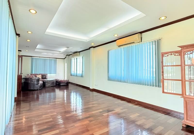 บ้านเดี่ยวพร้อมโกดังสามพราน นครปฐม, Nakhon Pathom, Krathum Lom, Sam Phran, Nakhon Pathom, 5 Bedrooms, 700 sqm, Single Detached House For Sale, by The Best Property กุ้ง​แก้ว, 500399222 - DDproperty.com