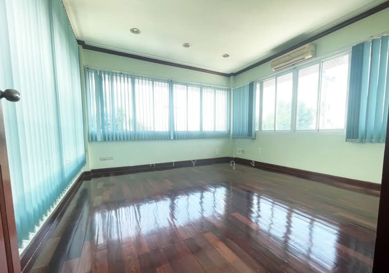 บ้านเดี่ยวพร้อมโกดังสามพราน นครปฐม, Nakhon Pathom, Krathum Lom, Sam Phran, Nakhon Pathom, 5 Bedrooms, 700 sqm, Single Detached House For Sale, by The Best Property กุ้ง​แก้ว, 500399222 - DDproperty.com