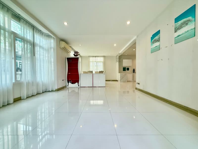 The Gallery Pinklao Sai 4, Nakhon Pathom, Phutthamonthon Sai 4 Road, Krathum Lom, Sam Phran, Nakhon Pathom, 3 Bedrooms, 248 sqm, Single Detached House For Sale, by The Best Property ปีใหม่, 500399245 - DDproperty.com