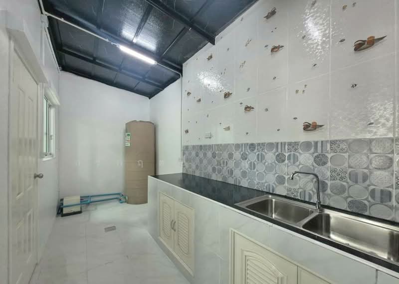 ไลโอ นอฟ วงแหวน-ปิ่นเกล้า, Nonthaburi, ซอยพระนอน, Bang Mae Nang, Bang Yai, Nonthaburi, 3 Bedrooms, 110 sqm, Townhouse For Sale, by กรกฤตย์ บุญสระ, 500399250 - DDproperty.com