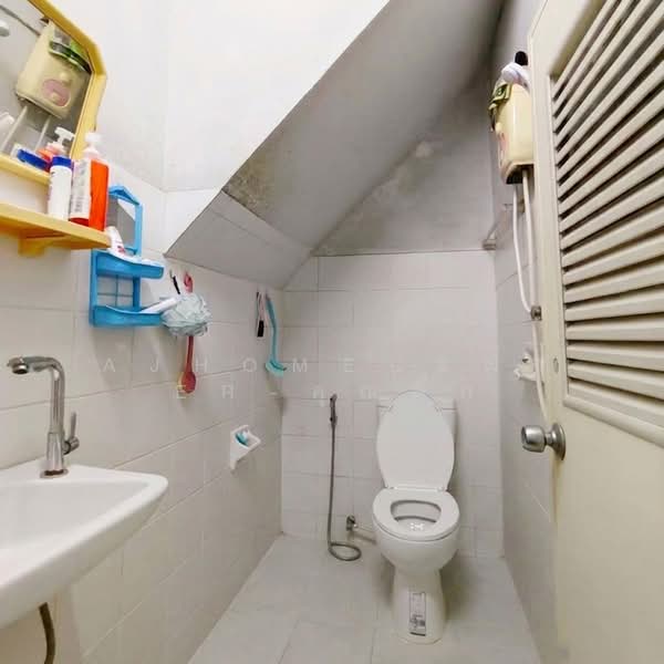 ทาวน์เฮ้าส์18ตรว. ซ.สุขุมวิท117, Samut Prakan, Bang Muang Mai, Muang Samut Prakarn, Samut Prakan, 2 Bedrooms, 80 sqm, Townhouse For Sale, by AJHOMECENTER-คุณติ๊ก, 500399256 - DDproperty.com