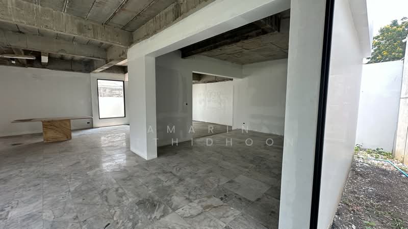 The Noble Ekkamai 22, Bangkok, Khlong Tan Nua, Watthana, Bangkok, 5 Bedrooms, 600 sqm, Single Detached House For Sale, by Amarin Sitthidhoon, 500399258 - DDproperty.com