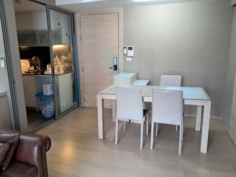 Klass Silom, Bangkok, 52 Silom Road, Silom, Bang Rak, Bangkok, 1 Bedroom, 45 sqm, Condo For Rent, by Sannop Phongpraphan, 500399387 - DDproperty.com