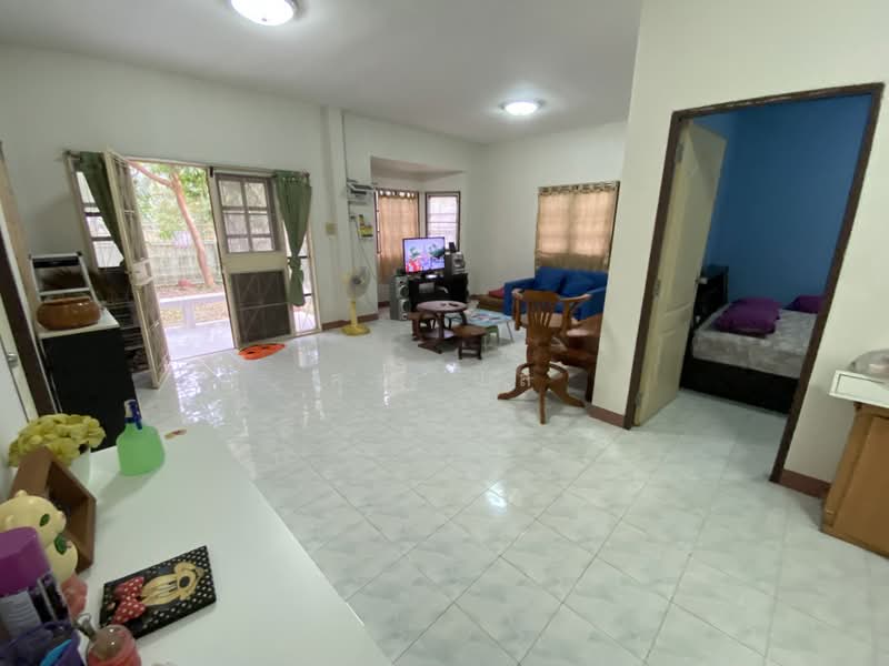ขายบ้านเดี่ยวชั้นเดียว บ้านใหม่ 92 ตร.ว. พร้อมเฟอร์นิเจอร์ครบ เข้าอยู่ได้ทันที ซอย รร.บ้านใหม่, นนทบุรี, บ้านใหม่, บางใหญ่, นนทบุรี, 99 ตร.ม., บ้านเดี่ยว ขาย, โดย คุณ นัส, 500399402 - DDproperty.com