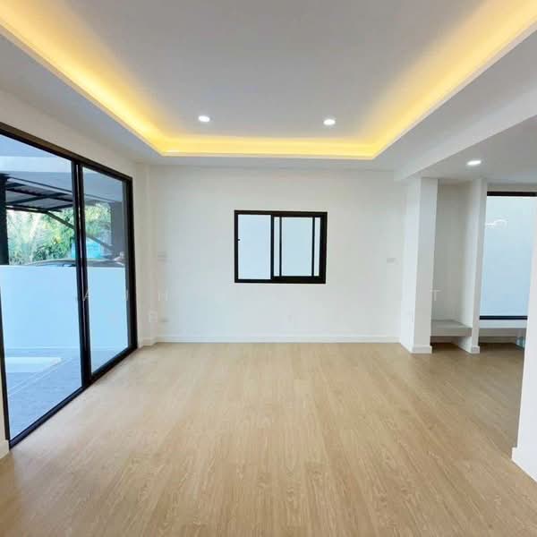 เมืองเพชรวิลเลจ 4 ซอย ทุ่งมังกร 10 ตลิ่งชัน, Bangkok, Chim Plee, Taling Chan, Bangkok, 3 Bedrooms, 142 sqm, Townhouse For Sale, by AJHOMECENTER - คุณจ๋า, 500399448 - DDproperty.com