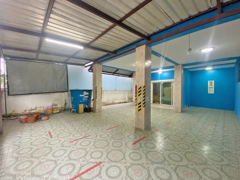 หมู่บ้านสิรินนท์ ชลบุรี, Chon Buri (Pattaya), Surasak, Si Racha, Chon Buri (Pattaya), 2 Bedrooms, 100 sqm, Semi-Detached House (Twin House) For Sale, by The Best Property หนุ่ม, 500399534 - DDproperty.com