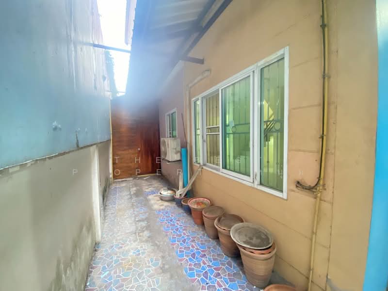 หมู่บ้านสิรินนท์ ชลบุรี, Chon Buri (Pattaya), Surasak, Si Racha, Chon Buri (Pattaya), 2 Bedrooms, 100 sqm, Semi-Detached House (Twin House) For Sale, by The Best Property หนุ่ม, 500399534 - DDproperty.com
