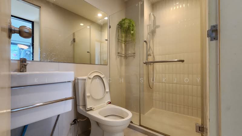 Life Asoke, Bangkok, Asoke-Dindang Road, Bang Kapi, Huai Khwang, Bangkok, 1 Bedroom, 35 sqm, Condo For Rent, by Kittitach Sukjoy, 500399580 - DDproperty.com