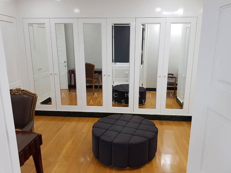 Royce Private Residences, Bangkok, 61 Soi Sukhumvit 31, Khlongtoei Nua, Watthana, Bangkok, 4 Bedrooms, 355 sqm, Condo For Rent, by Hathaichanok Saenset, 500399643 - DDproperty.com