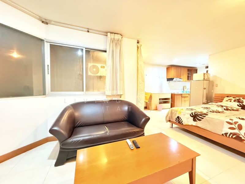 The Prime Suites, Bangkok, 17 Sukhumvit Soi 18, Khlong Toei, Khlong Toei, Bangkok, Studio, 35 sqm, Condo For Rent, by Living Real Estates, 500399654 - DDproperty.com