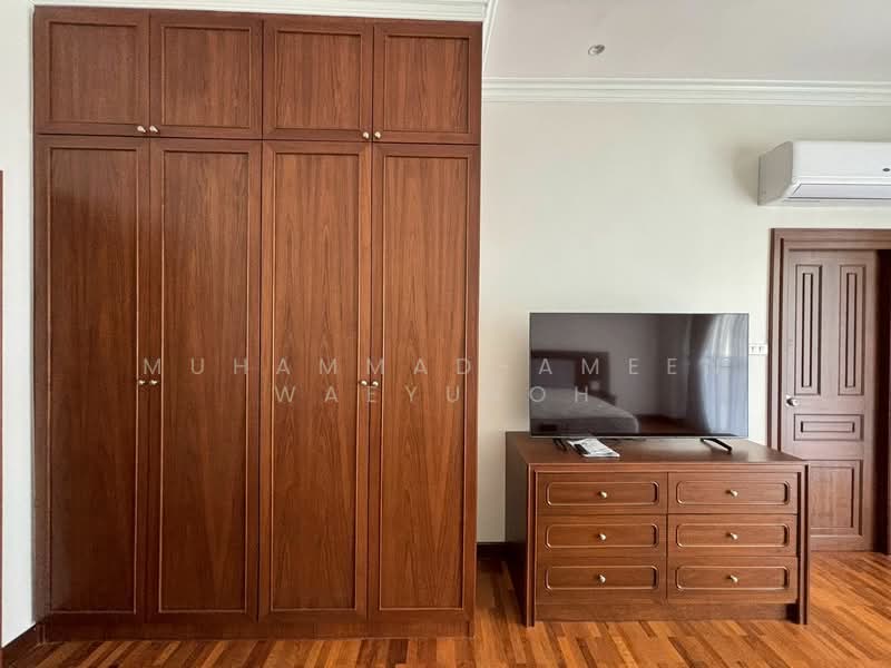 Newton Tower, Bangkok, Soi Sukhumvit 6, Khlong Toei, Bangkok, 3 Bedrooms, 180 sqm, Condo For Rent, by Muhammad-ameen Waeyusoh, 500399656 - DDproperty.com