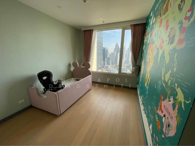 The Empire Place, Bangkok, 88 Narathiwatratchanakharin Road, Thung Maha Mek, Sathon, Bangkok, 3 Bedrooms, 183 sqm, Condo For Sale, by Nattapol Jedsadathitikul, 500399674 - DDproperty.com