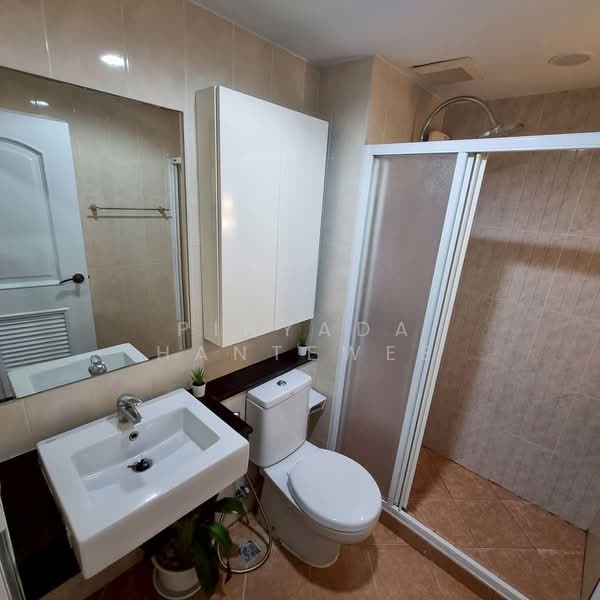 Surawong City Resort : สุรวงศ์ ซิตี้ รีสอร์ท, กรุงเทพ, พระราม 4, สี่พระยา, บางรัก, กรุงเทพ, 35 ตร.ม., คอนโด ขาย, โดย Pinyada Hantewee, 500399693 - DDproperty.com