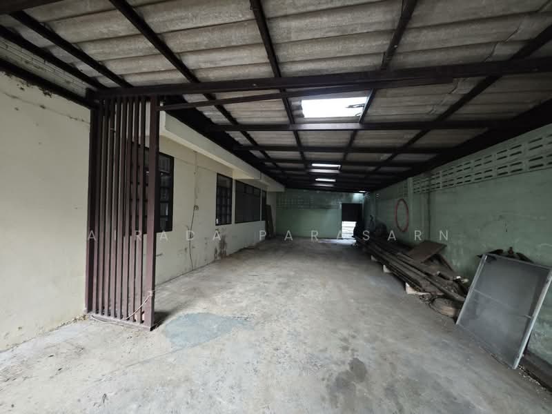 Baan Trachu Niwet, Soi Borommaratchachonnani 17, Bangkok, Arun Amarin, Bangkok Noi, Bangkok, 3 Bedrooms, 200 sqm, Single Detached House For Rent, by Airada Parasarn, 500399740 - DDproperty.com