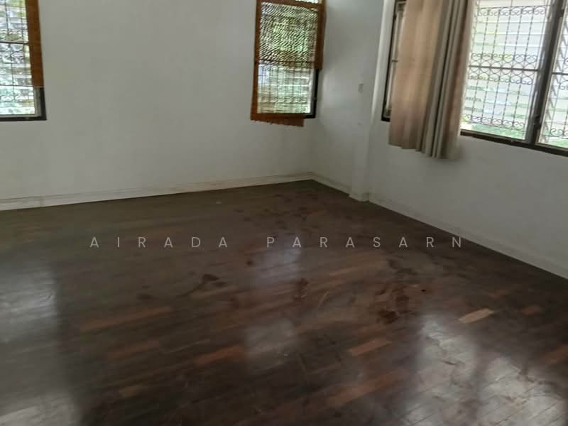 Baan Trachu Niwet, Soi Borommaratchachonnani 17, Bangkok, Arun Amarin, Bangkok Noi, Bangkok, 3 Bedrooms, 200 sqm, Single Detached House For Rent, by Airada Parasarn, 500399740 - DDproperty.com