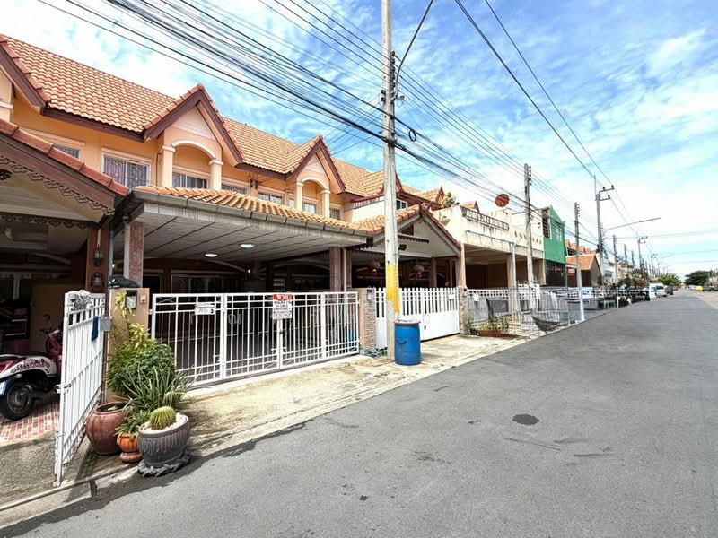 ขาย ทาวน์เฮ้าส์ หมู่บ้าน พรทวีวัฒน์ 3 คลอง 2, Pathum Thani, Khlong Song, Khlong Luang, Pathum Thani, 3 Bedrooms, 90 sqm, Townhouse For Sale, by กรณวัสส์ กัณฑวัสส์วงส์, 500399756 - DDproperty.com