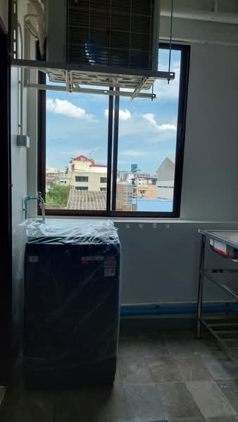 Merlin Tower, Bangkok, Soi Narathiwat 14 Sathon Road, Thung Wat Don, Sathon, Bangkok, 1 Bedroom, 40 sqm, Condo For Rent, by รพีพร แซ่อึ้ง, 500399764 - DDproperty.com