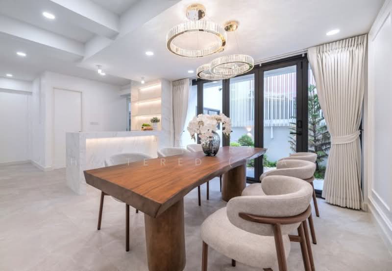 Townhouse in Pridi 42, Bangkok, Khlong Tan Nua, Watthana, Bangkok, 4 Bedrooms, 250 sqm, Townhouse For Rent, by Knight Frank Chartered (Thailand) Co.,Ltd, 500399768 - DDproperty.com