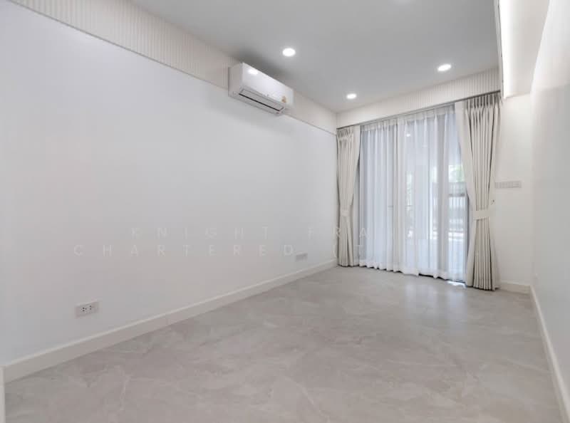 Townhouse in Pridi 42, Bangkok, Khlong Tan Nua, Watthana, Bangkok, 4 Bedrooms, 250 sqm, Townhouse For Rent, by Knight Frank Chartered (Thailand) Co.,Ltd, 500399768 - DDproperty.com