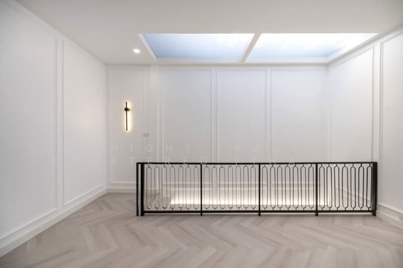 Townhouse in Pridi 42, Bangkok, Khlong Tan Nua, Watthana, Bangkok, 4 Bedrooms, 250 sqm, Townhouse For Rent, by Knight Frank Chartered (Thailand) Co.,Ltd, 500399768 - DDproperty.com
