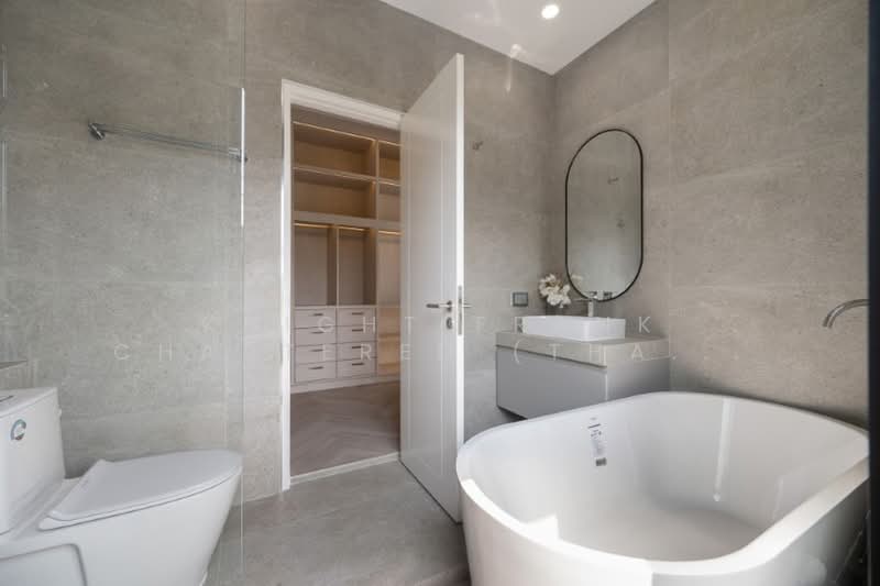 Townhouse in Pridi 42, Bangkok, Khlong Tan Nua, Watthana, Bangkok, 4 Bedrooms, 250 sqm, Townhouse For Rent, by Knight Frank Chartered (Thailand) Co.,Ltd, 500399768 - DDproperty.com
