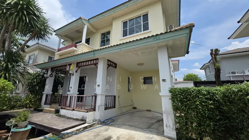 H31887 หมู่บ้านปาริชาติ ลาดกระบัง, Bangkok, Lam Pla Tiew, Lat Krabang, Bangkok, 3 Bedrooms, 208 sqm, Single Detached House For Rent, by Thanitcha Kangkasuwanno, 500399772 - DDproperty.com
