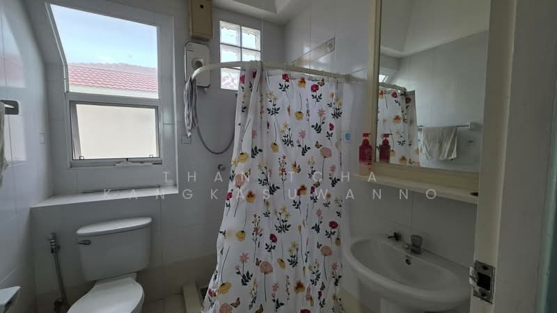 H31887 หมู่บ้านปาริชาติ ลาดกระบัง, Bangkok, Lam Pla Tiew, Lat Krabang, Bangkok, 3 Bedrooms, 208 sqm, Single Detached House For Rent, by Thanitcha Kangkasuwanno, 500399772 - DDproperty.com