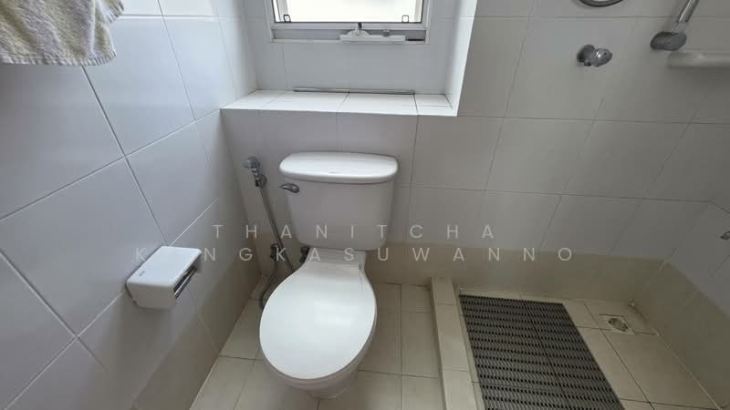H31887 หมู่บ้านปาริชาติ ลาดกระบัง, Bangkok, Lam Pla Tiew, Lat Krabang, Bangkok, 3 Bedrooms, 208 sqm, Single Detached House For Rent, by Thanitcha Kangkasuwanno, 500399772 - DDproperty.com