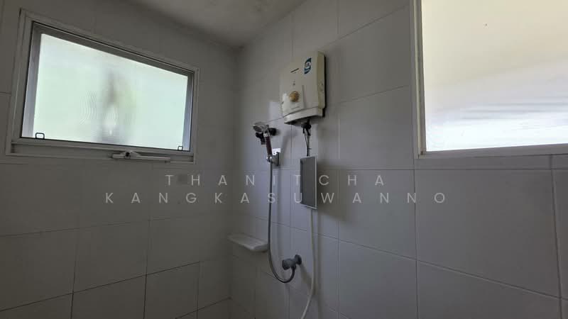 H31887 หมู่บ้านปาริชาติ ลาดกระบัง, Bangkok, Lam Pla Tiew, Lat Krabang, Bangkok, 3 Bedrooms, 208 sqm, Single Detached House For Rent, by Thanitcha Kangkasuwanno, 500399772 - DDproperty.com