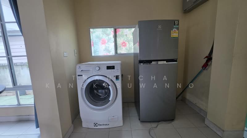 H31887 หมู่บ้านปาริชาติ ลาดกระบัง, Bangkok, Lam Pla Tiew, Lat Krabang, Bangkok, 3 Bedrooms, 208 sqm, Single Detached House For Rent, by Thanitcha Kangkasuwanno, 500399772 - DDproperty.com