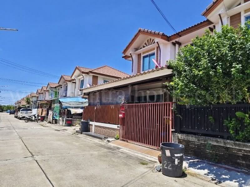 Pruksa Ville 10 Petchkasem-Phutthamonthon Sai 4, Nakhon Pathom, Soi Krathum Lom 19, Phutthamonthon Sai 4 Road, Krathum Lom, Sam Phran, Nakhon Pathom, 3 Bedrooms, 82 sqm, Townhouse For Sale, by คุณ พรทิพย์ ( พีท ), 500399790 - DDproperty.com