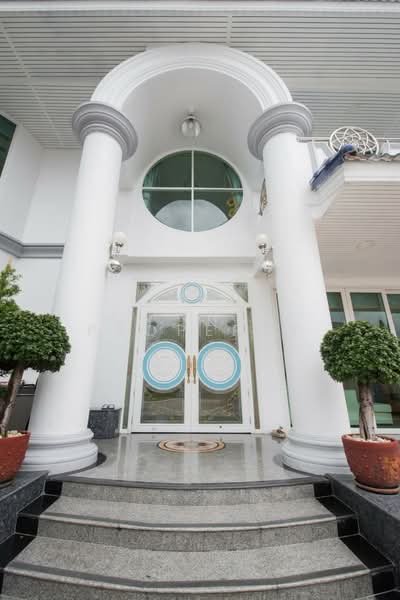 Luxury Mansion with Private Swimming Pool in the Rama 9 Area Prime location near The Nine Center and, Bangkok, พระราม 9, Hua Mak, Bang Kapi, Bangkok, 5 Bedrooms, 1,040 sqm, Single Detached House For Sale, by Connex Property, 500399807 - DDproperty.com