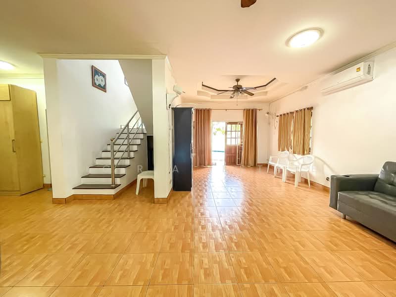 Luxury House for Sale Huai Yai East Pattaya 2Storey Private Pool, Chon Buri (Pattaya), Bang Lamung, Bang Lamung (Pattaya), Chon Buri (Pattaya), 4 Bedrooms, 452 sqm, Single Detached House For Sale, by PLC Real Estate, 500399819 - DDproperty.com