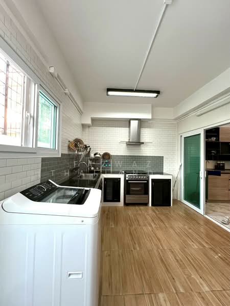 Baan Klang Muang Luzern Sukhumvit, Bangkok, Sukhumvit 77 Road, Suan Luang, Bangkok, 3 Bedrooms, 220 sqm, Townhouse For Sale, by Fazwaz (Thailand) Co., Ltd., 500399874 - DDproperty.com