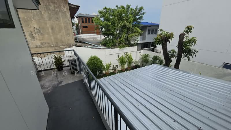 House in Ekkamai, กรุงเทพ, พระโขนงเหนือ, วัฒนา, กรุงเทพ, 300 ตร.ม., บ้านเดี่ยว ให้เช่า, โดย BANGKOK PROPERTY AGENTS, 500399901 - DDproperty.com