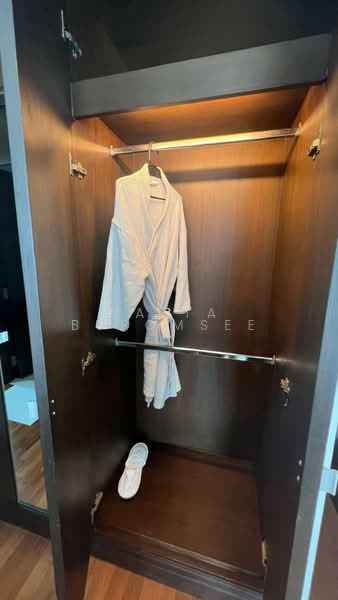 Royal Residence Park, Bangkok, 99 Royal Resident Park Lumphini, Lumphini, Pathum Wan, Bangkok, 4 Bedrooms, 275 sqm, Condo For Rent, by Natta Buromsee, 500399906 - DDproperty.com