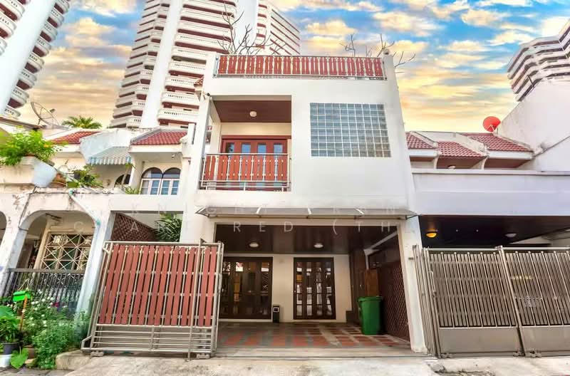 ทาวน์เฮาส์ สุขุมวิท 39, กรุงเทพ, คลองตันเหนือ, วัฒนา, กรุงเทพ, 440 ตร.ม., ทาวน์เฮ้าส์ ขาย, โดย Knight Frank Chartered (Thailand) Co.,Ltd, 500399981 - DDproperty.com