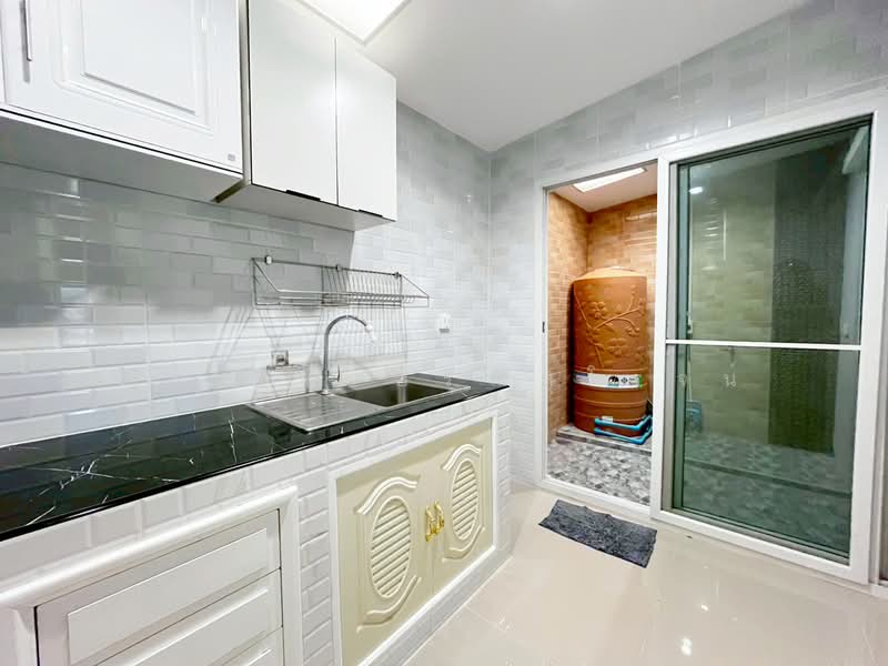Golden Town Ramintra – Khubon, Bangkok, Soi Khubon 27, Tha Rang, Bang Khen, Bangkok, 3 Bedrooms, 65 sqm, Townhouse For Sale, by Suradej Arunsurosn, 500399983 - DDproperty.com
