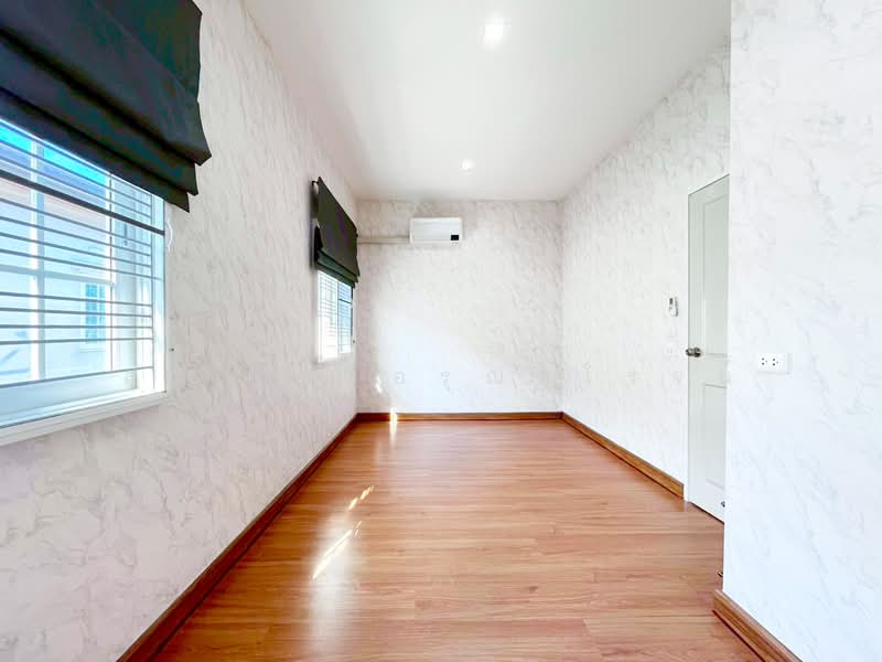 Golden Town Ramintra – Khubon, Bangkok, Soi Khubon 27, Tha Rang, Bang Khen, Bangkok, 3 Bedrooms, 65 sqm, Townhouse For Sale, by Suradej Arunsurosn, 500399983 - DDproperty.com