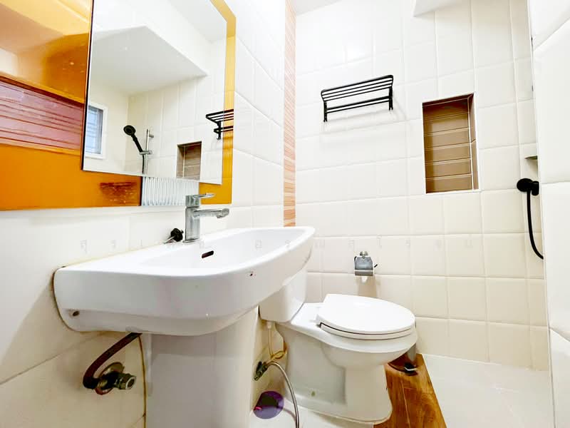 Golden Town Ramintra – Khubon, Bangkok, Soi Khubon 27, Tha Rang, Bang Khen, Bangkok, 3 Bedrooms, 65 sqm, Townhouse For Sale, by Suradej Arunsurosn, 500399983 - DDproperty.com
