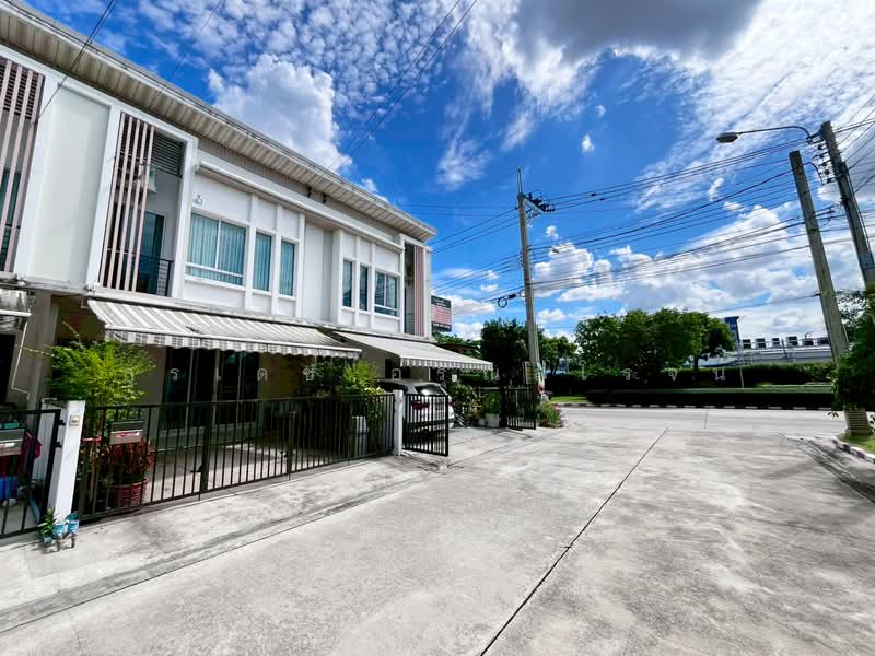 Pleno Wongwaen-Ramintra, Bangkok, Leab Khlong Song, Sam Wa Tawan Tok, Khlong Sam Wa, Bangkok, 3 Bedrooms, 80 sqm, Townhouse For Sale, by Suradej Arunsurosn, 500400016 - DDproperty.com
