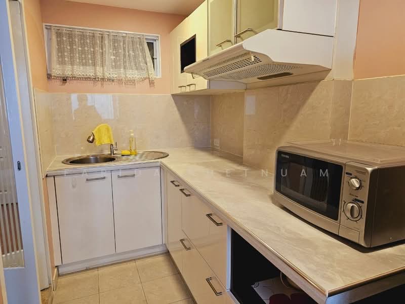 Lumpini Suite Sukhumvit 41 : ลุมพินี สวีท สุขุมวิท 41, กรุงเทพ, ซอยสุขุมวิท 41, คลองตันเหนือ, วัฒนา, กรุงเทพ, 60 ตร.ม., คอนโด ให้เช่า, โดย Farida Phetnuam, 500400069 - DDproperty.com