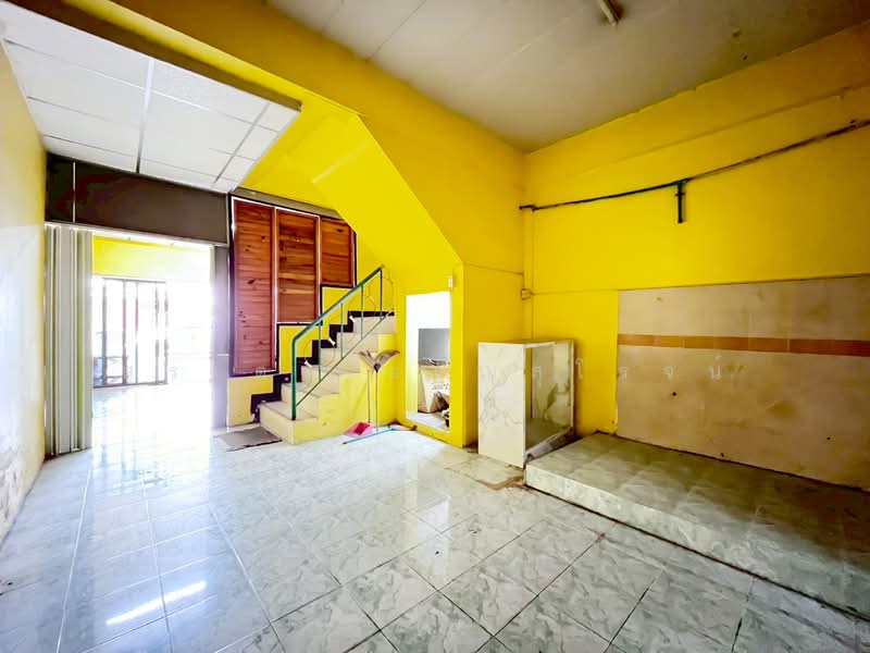 หมู่บ้าน หทัยราษฎร์พัฒนา : ซอย หทัยราษฎร์ 8, Bangkok, Bang Chun, Khlong Sam Wa, Bangkok, 2 Bedrooms, 68 sqm, Townhouse For Sale, by Suradej Arunsurosn, 500400083 - DDproperty.com