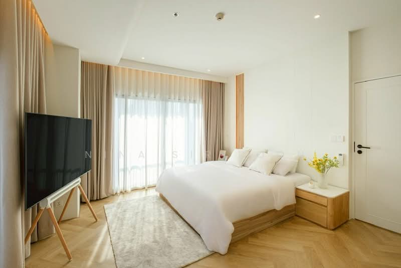 Noble Reveal, Bangkok, 36 Soi Sukhumvit 63, Ekamai Road, Phra Kanong Nua, Watthana, Bangkok, 2 Bedrooms, 82 sqm, Condo For Rent, by NINA SIRIBOON, 500400104 - DDproperty.com