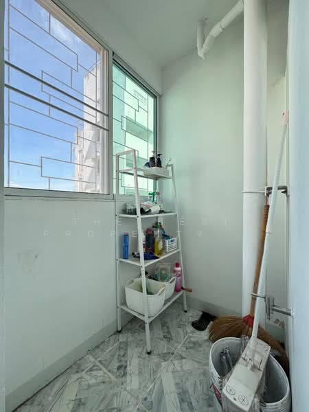 Suvarnabhumi 2 (Wat Si Warin Noi), Samut Prakan, Building 112 Suvarnabhumi 2, Bang Chalong, Bang Plee, Samut Prakan, 1 Bedroom, 33 sqm, Condo For Sale, by The Best Property ฝ้าย, 500400106 - DDproperty.com