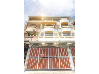 ขาย - ทาวน์โฮม 4 ชั้น สวรรค์วิถี (สุทธิสารวินิจฉัย), กรุงเทพ