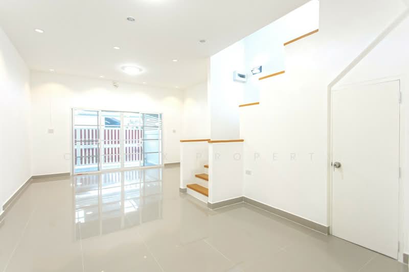 ทาวน์โฮม 4 ชั้น สวรรค์วิถี (สุทธิสารวินิจฉัย), กรุงเทพ, , สามเสนนอก, ห้วยขวาง, กรุงเทพ, 350 ตร.ม., ทาวน์เฮ้าส์ ขาย, โดย Connex Property, 500400151 - DDproperty.com